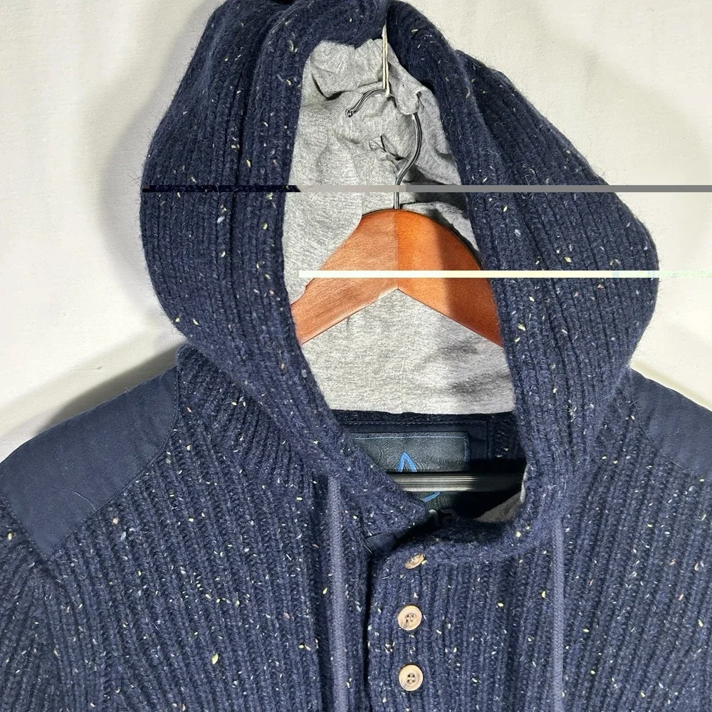 prAna Mens Hooded Henley Sweater Mmedium Lambswool Blend Blue Chunky Knit Toggle